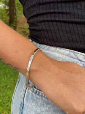 Bracelete Fio Quadrado