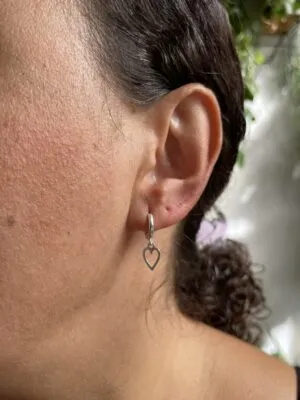 Brinco Argola com Coração Vazado